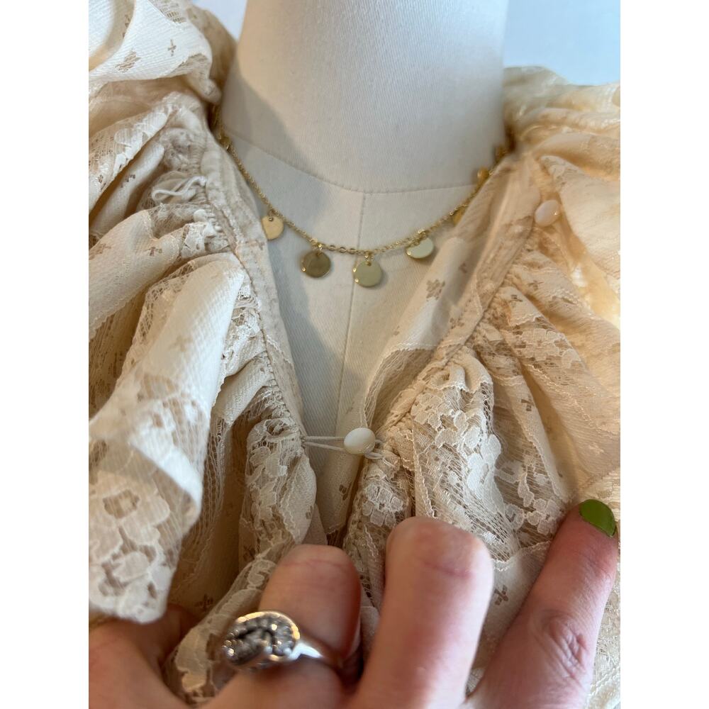 Vintage Neiman Marcus Cream Lace Ruffled Collar Long Sleeve Blouse Size 10 - Picture 4 of 14